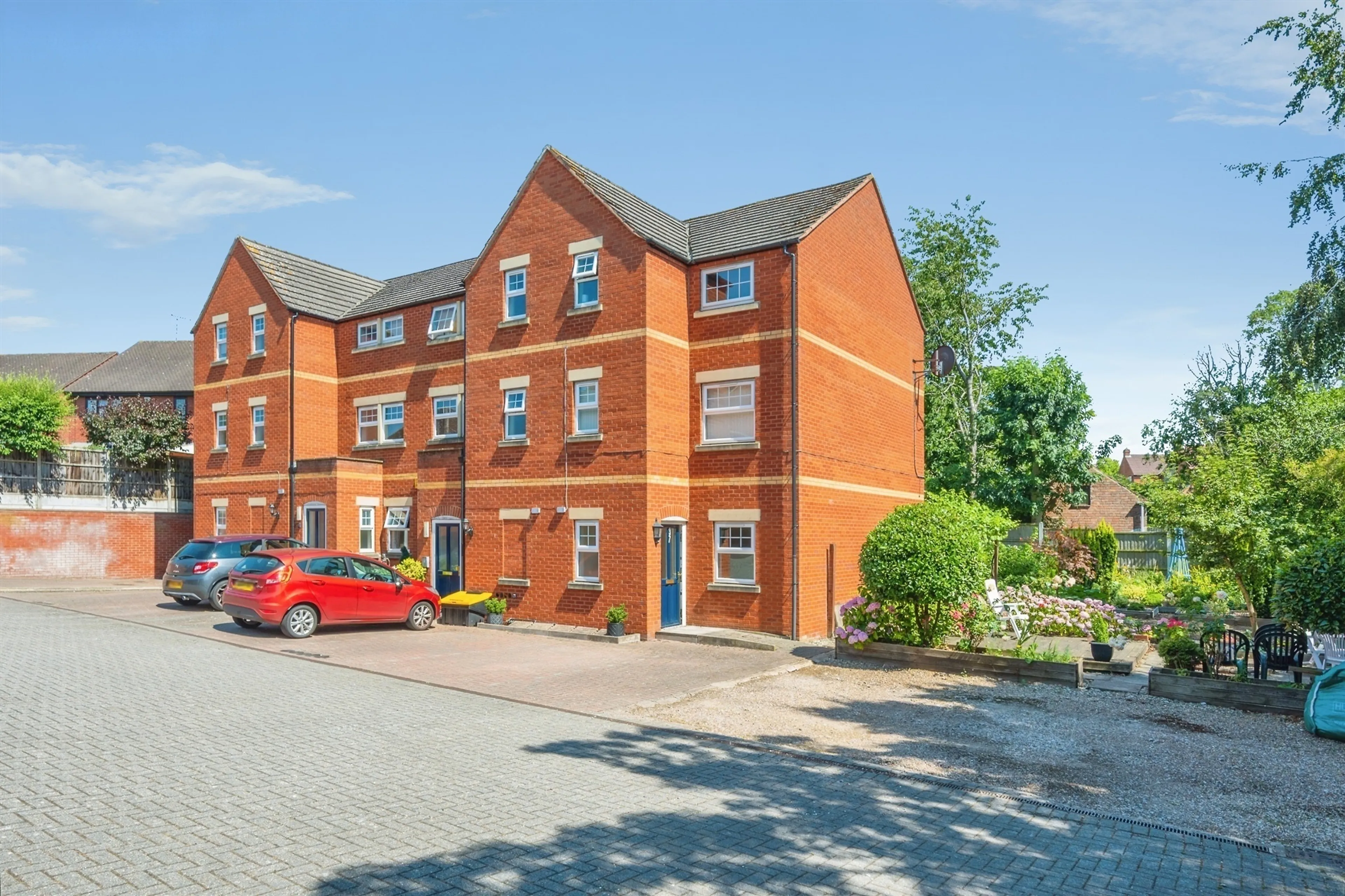 Property photo 0