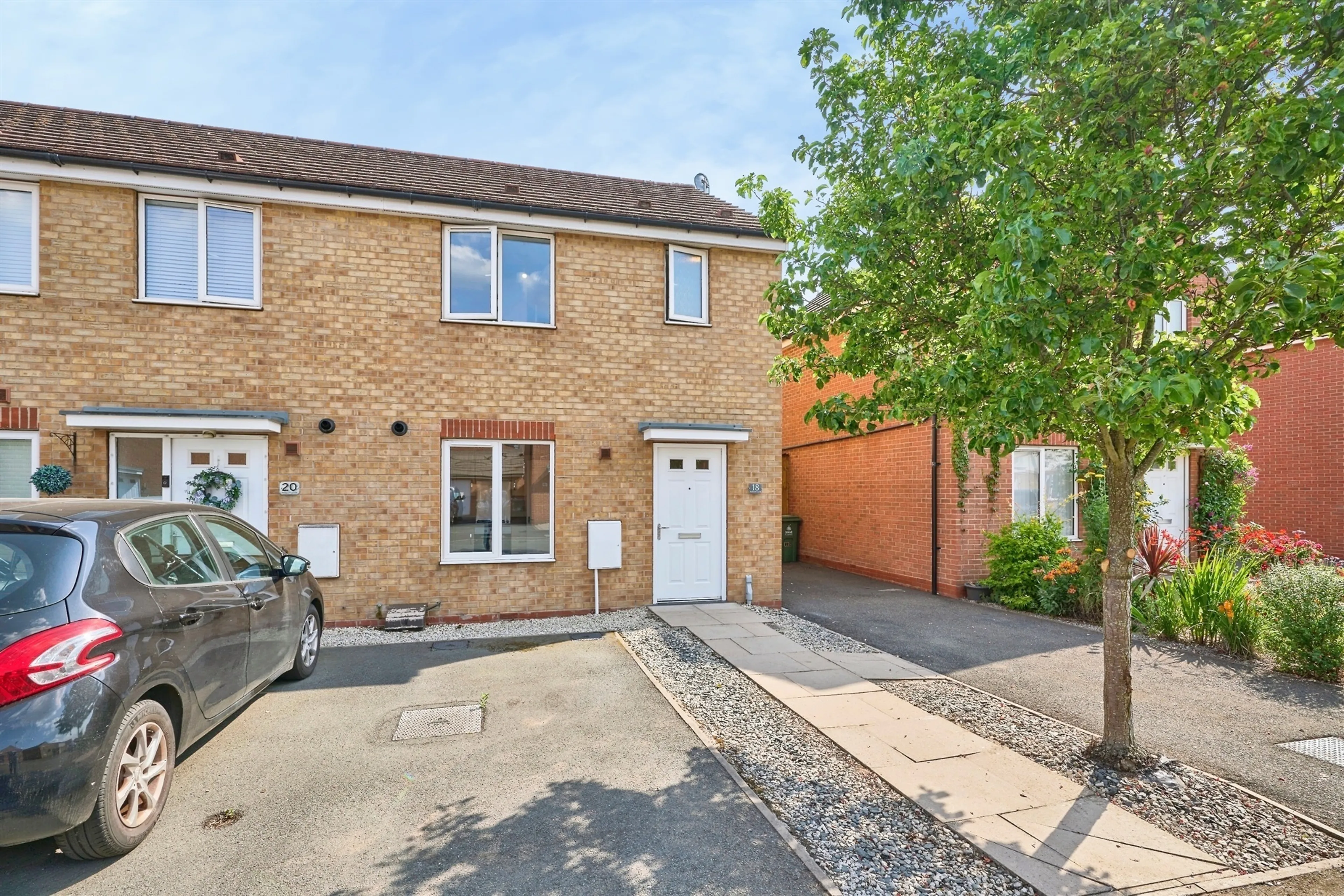 Property at Lakelot Close, Willenhall