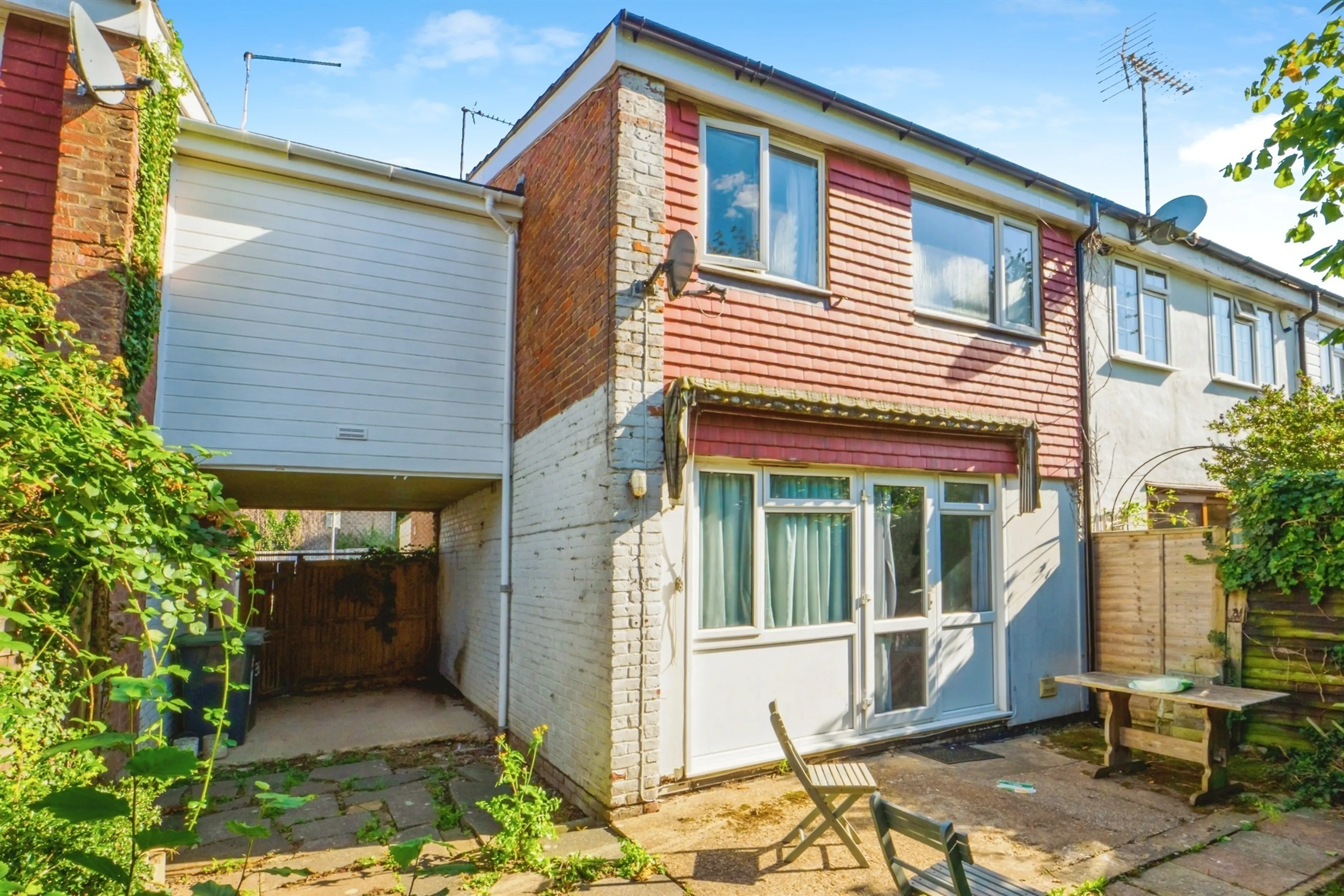 Property photo 0
