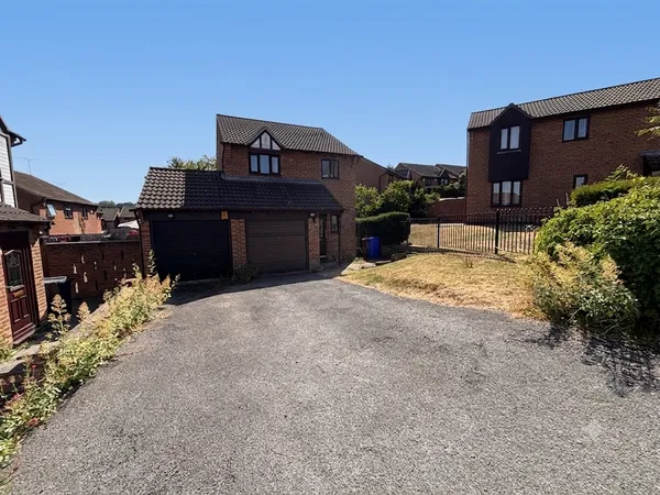 224 Moorthorpe Way, Owlthorpe, Sheffi...