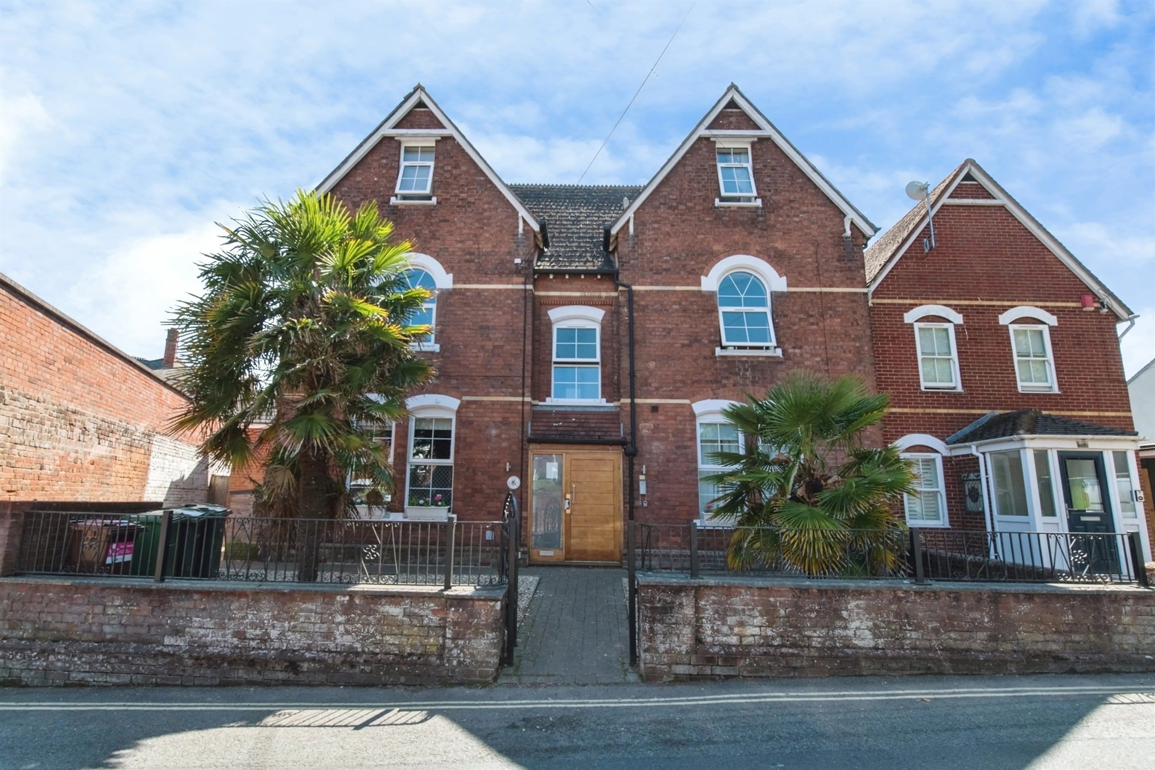 Property photo 0