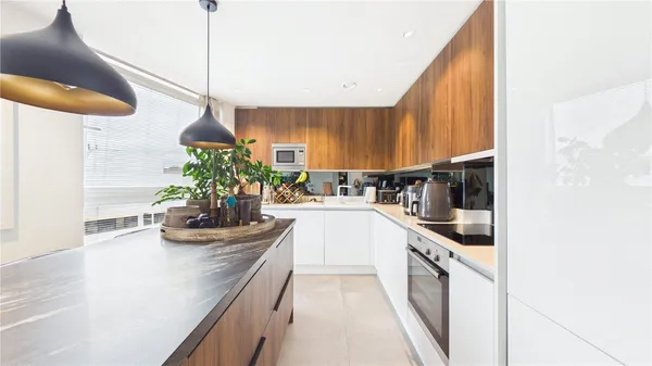 Flower Lane, London, NW7