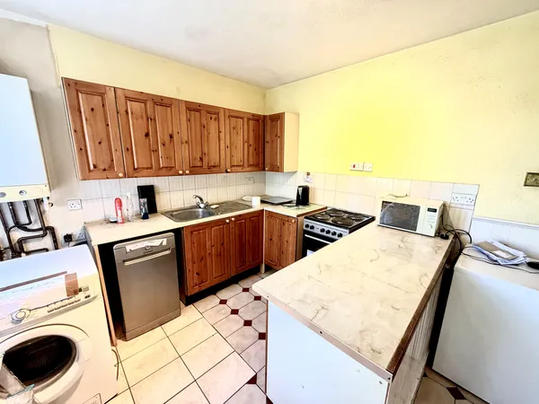 Whalebone Grove, Romford, RM6