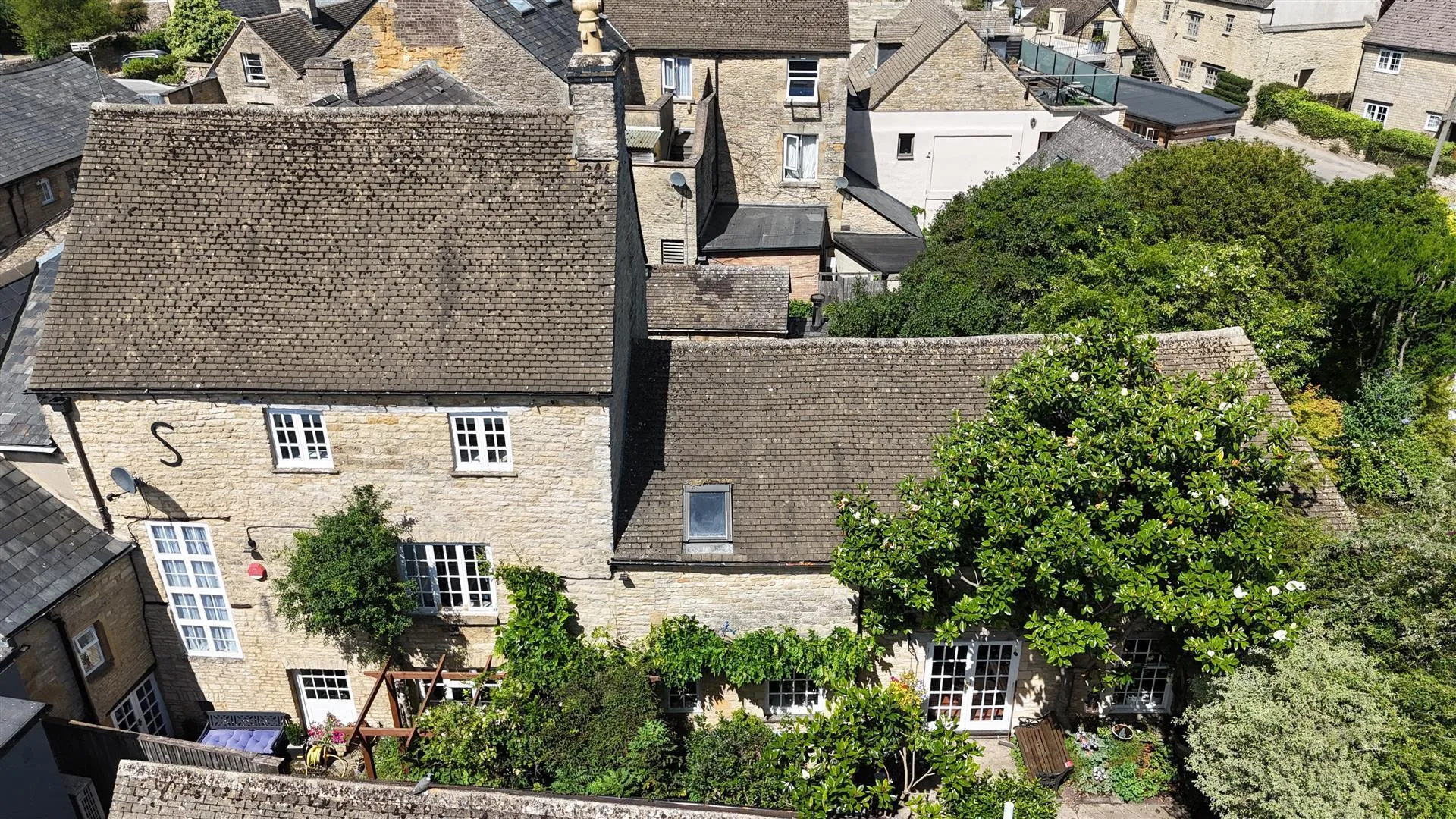 Property photo top 0
