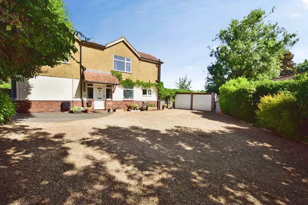 London Road, MAIDSTONE, Kent, ME16