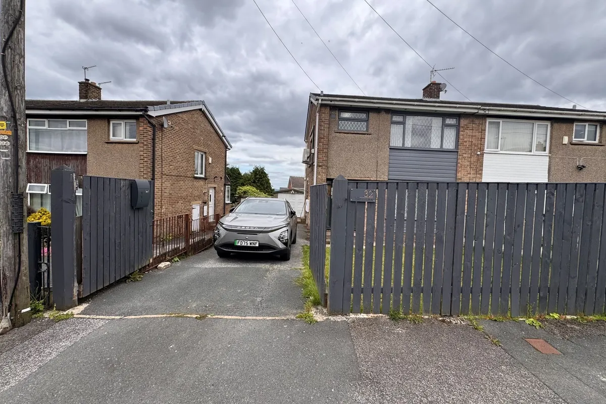 Denbrook Walk, Bradford