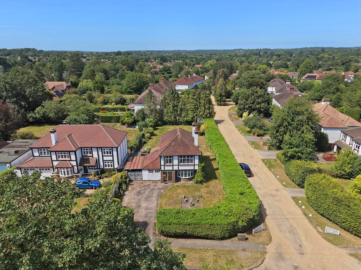 Lower Road, Fetcham, Leatherhead, Surrey, KT22