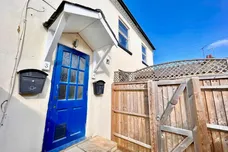 Charles Street, TRING