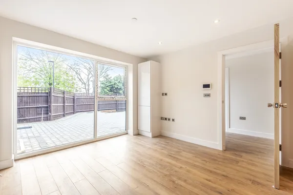 Princes Road, Buckhurst Hill, IG9