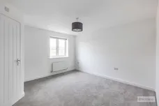 Alva Close, Corby