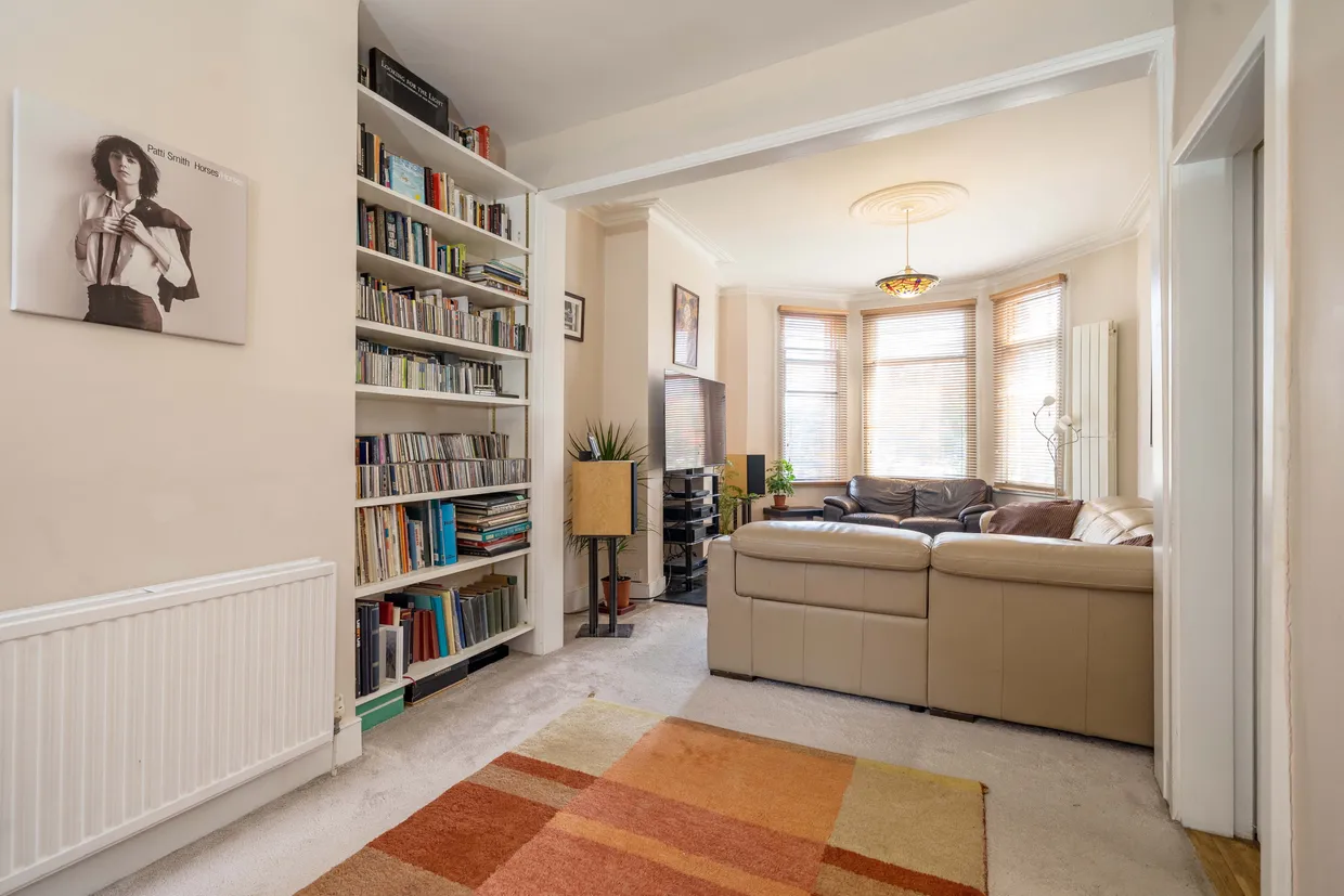 Pembroke Road, London, N10 photo 7