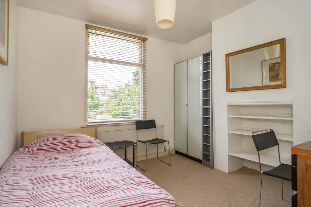 Pembroke Road, London, N10 photo 13