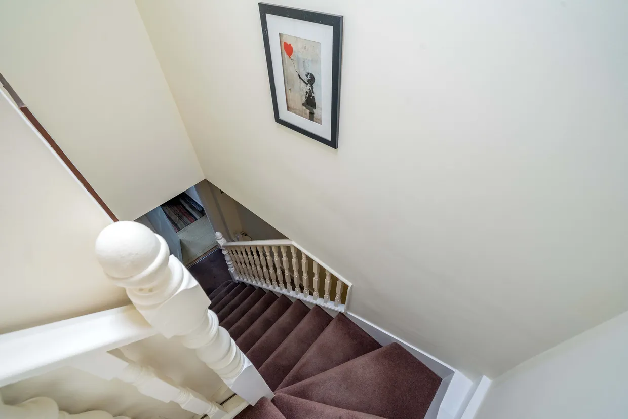 Pembroke Road, London, N10 photo 22