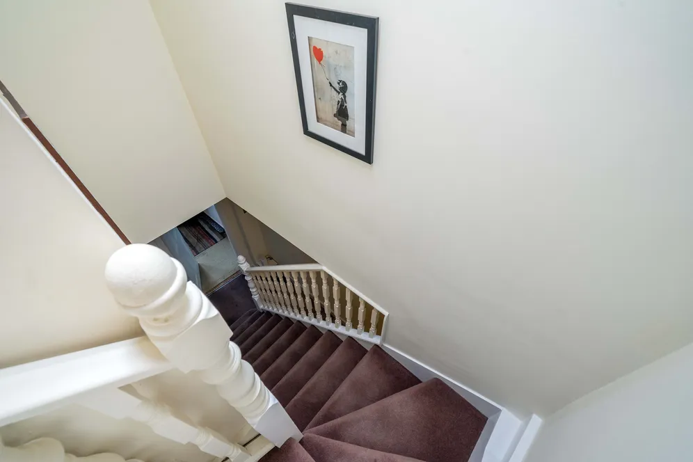 Pembroke Road, London, N10 photo 22