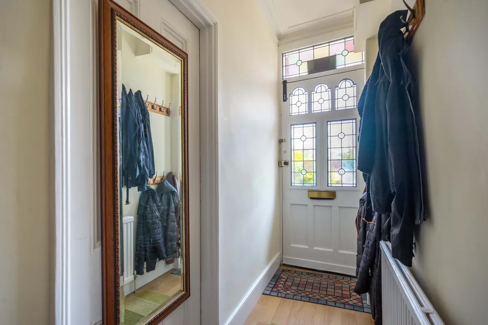 Pembroke Road, London, N10 photo 23