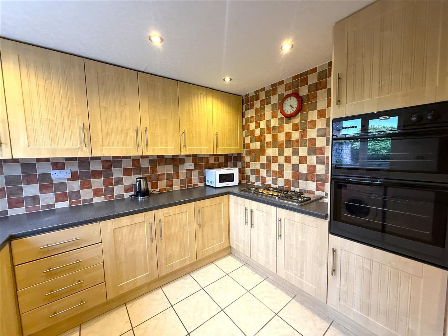 Station Road, Woodhouse, Sheffield Image 7
