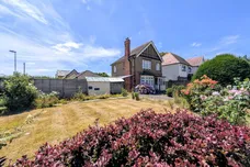 St. Lawrence Avenue, Worthing