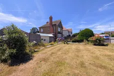 St. Lawrence Avenue, Worthing