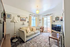 St. Lawrence Avenue, Worthing