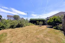 St. Lawrence Avenue, Worthing