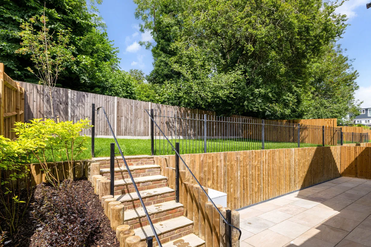 Herb Grove, Banstead, SM7 photo 11