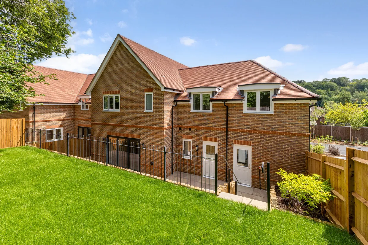 Herb Grove, Banstead, SM7 photo 12