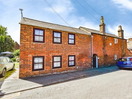 Wood Lane, Chippenhamphoto