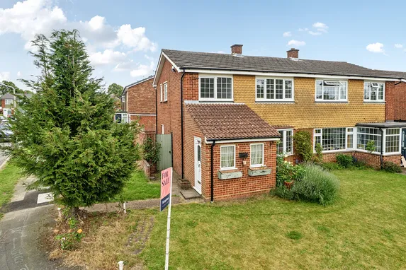 Devonshire Green, Farnham Royal, SL2