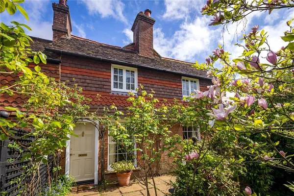 The Street, Ewhurst, GU6 photo 1