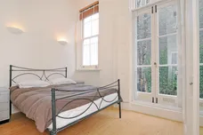 Nevern Road, Earls Court
