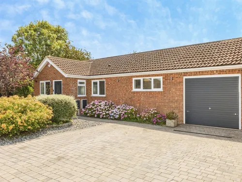 Caraway Road, Earley, Readingphoto