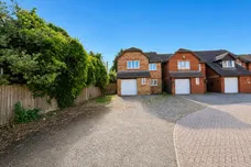 Pear Tree Drive, ROWLEY REGIS