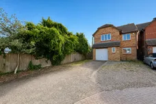 Pear Tree Drive, ROWLEY REGIS