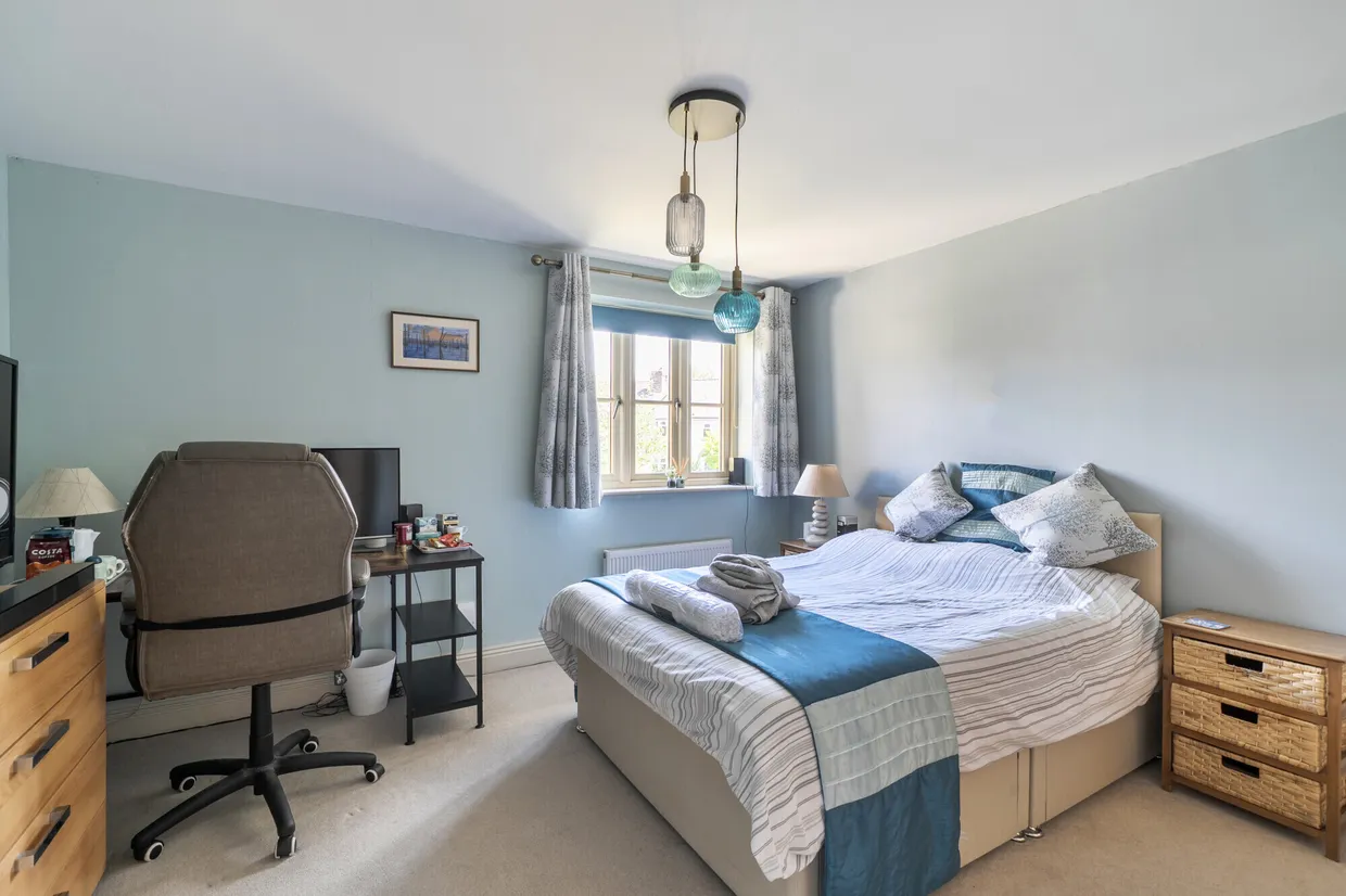 Gotherington Lane, Bishops Cleeve, Cheltenham, GL52 photo 7