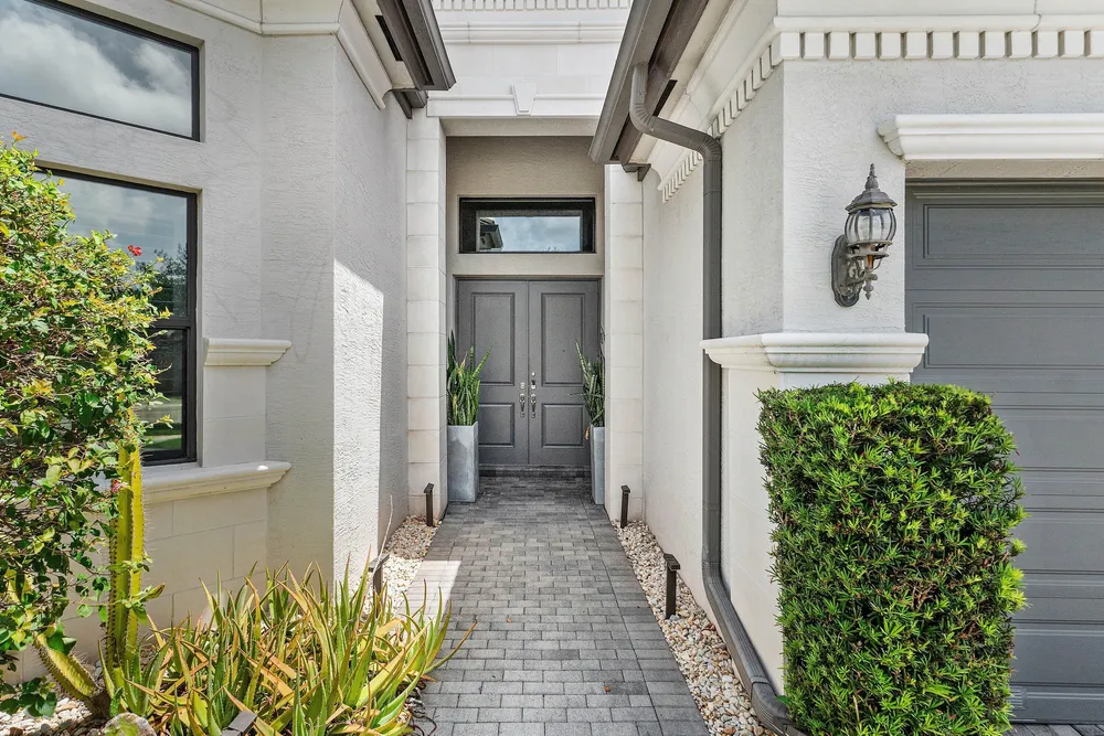 16872 Pavilion Way, Delray Beach, FL 33446