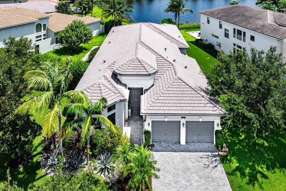 16872 Pavilion Way, Delray Beach, FL 33446