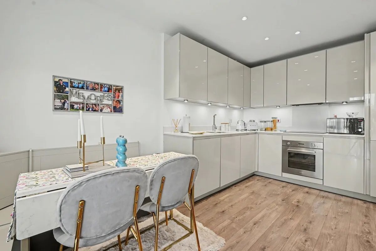 Neasden Lane, London, NW10