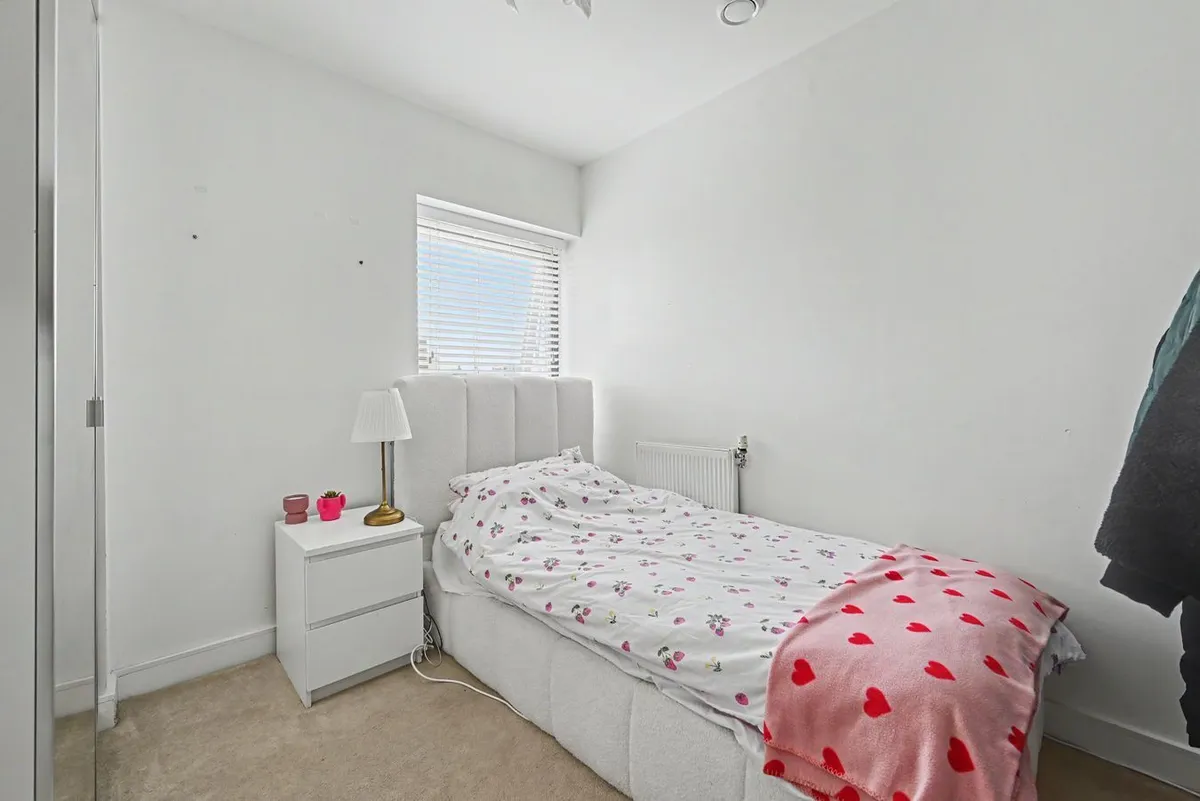 Neasden Lane, London, NW10