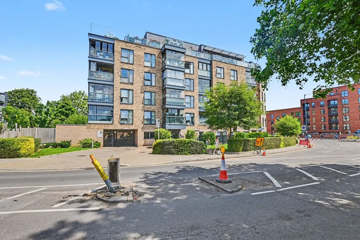 Neasden Lane, London, NW10