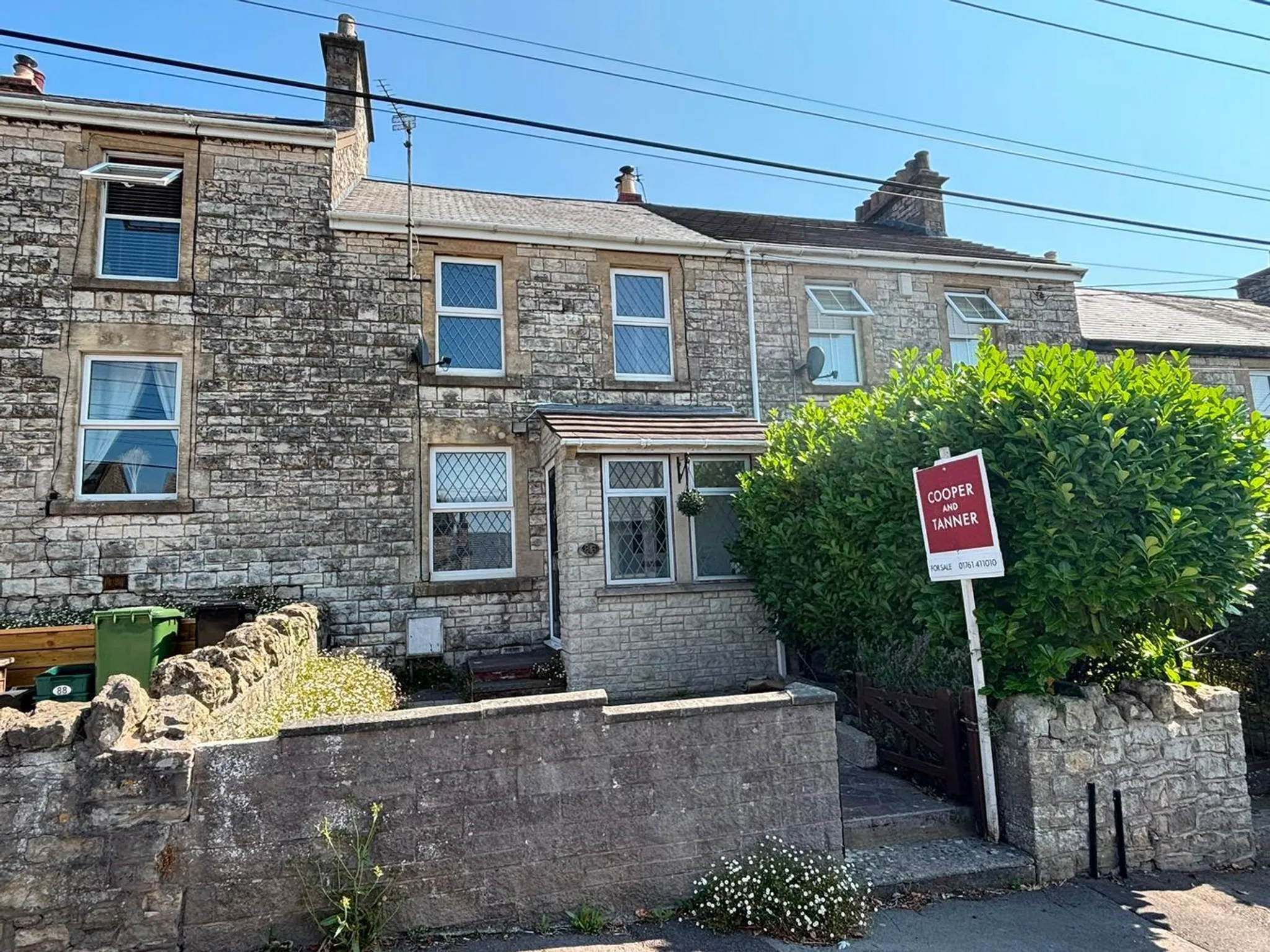 https://mr0.homeflow-assets.co.uk/files/photo/image/47857/1572/_x_/58286715.jpg