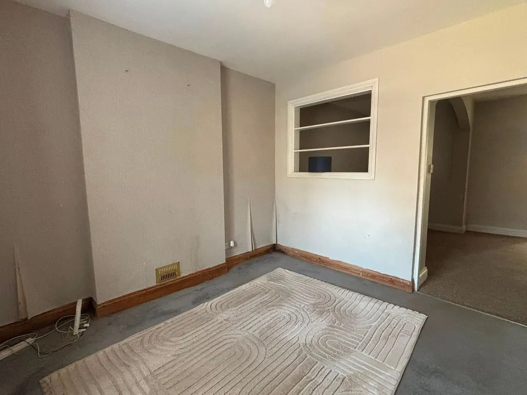 https://mr0.homeflow-assets.co.uk/files/photo/image/47857/1575/_x_/58286714.jpg