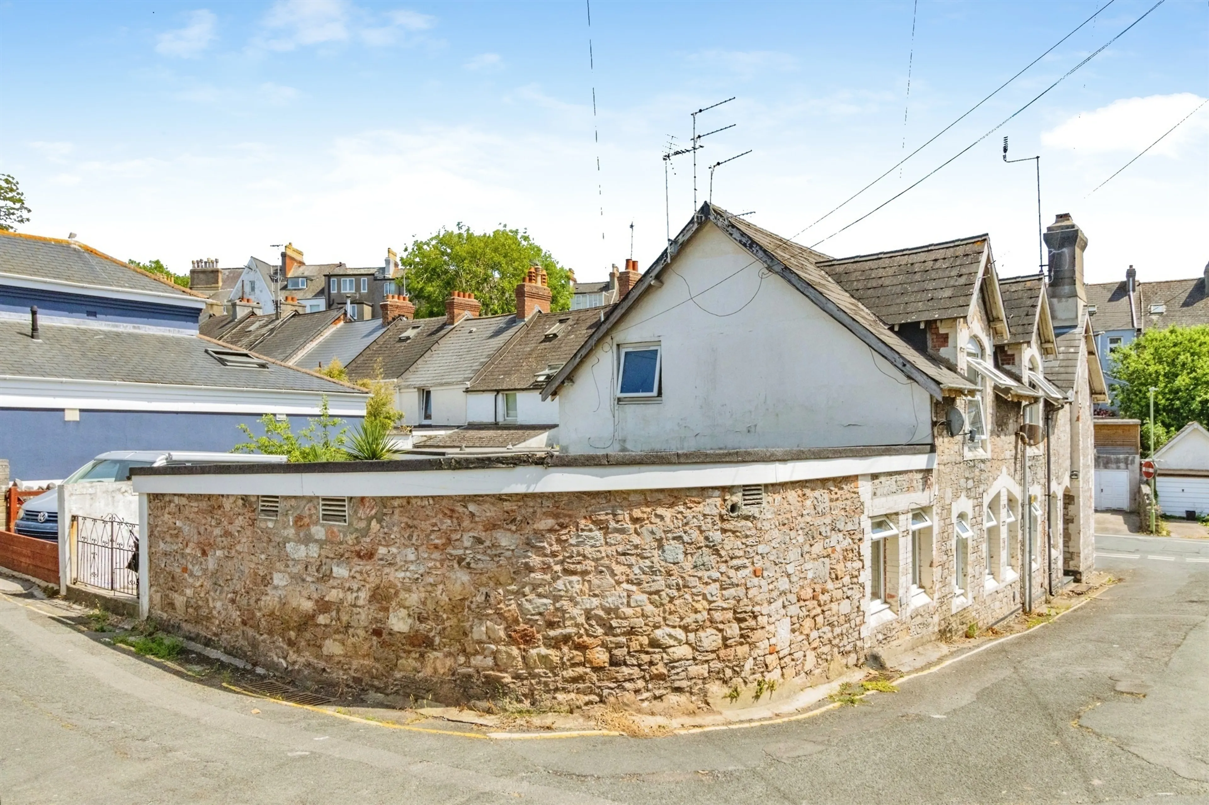Property photo 0