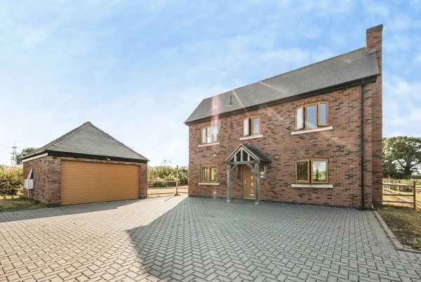 Nuneaton Road, Fillongley, Coventry, ...