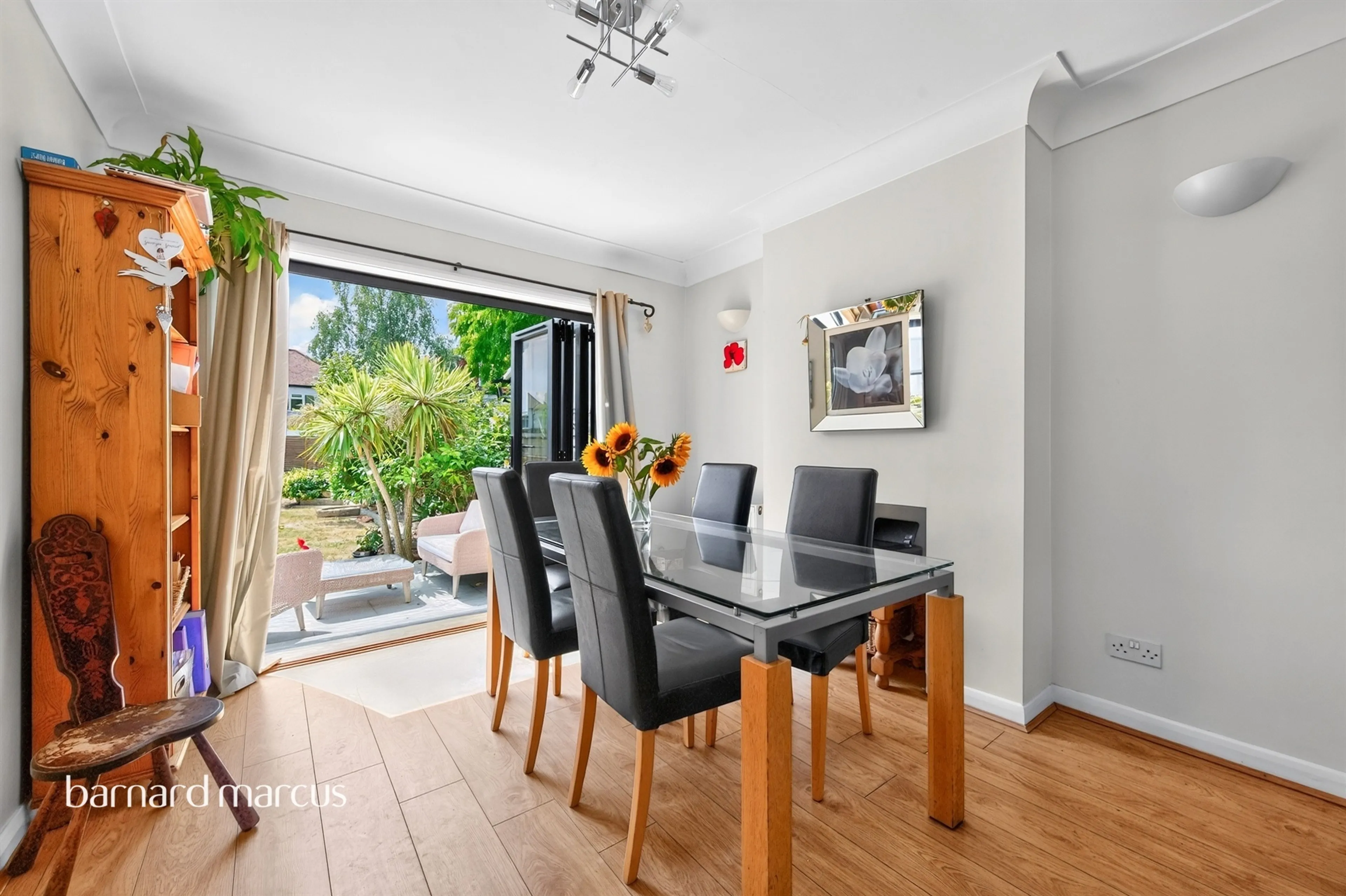 Property at Ravenswood Avenue, Surbiton