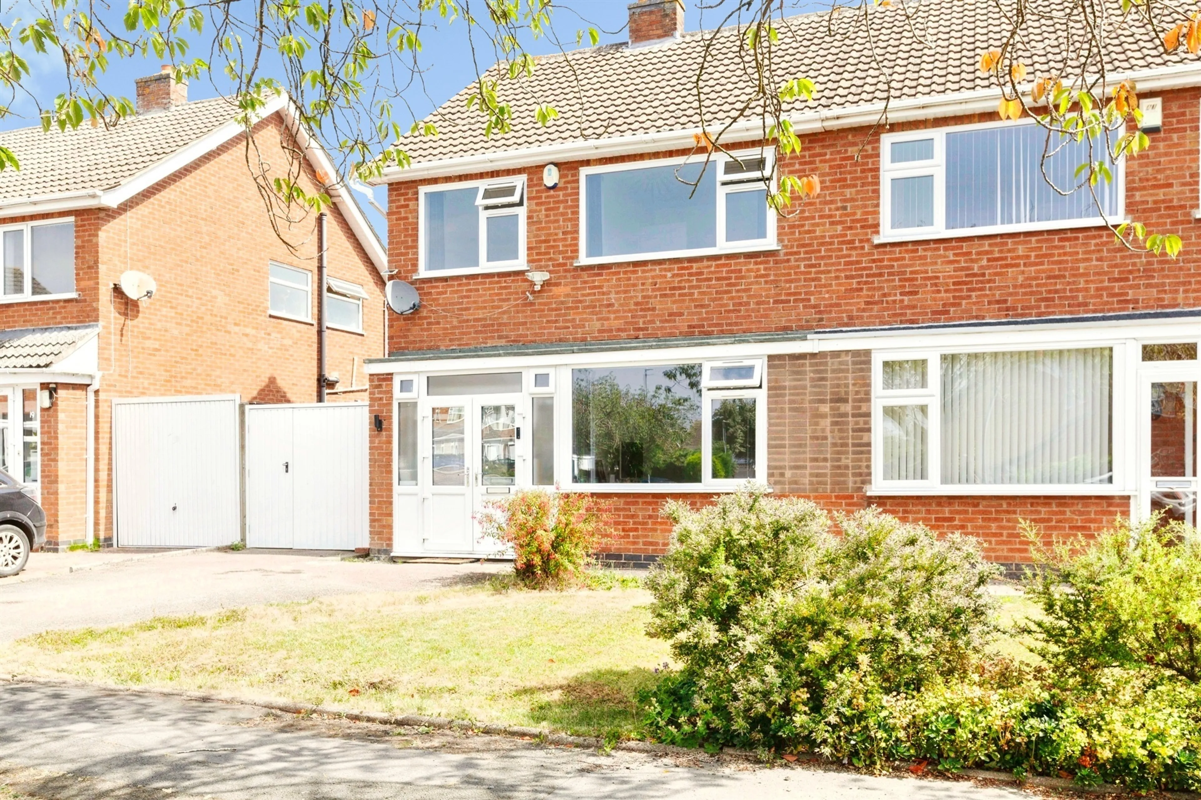 Property photo 0