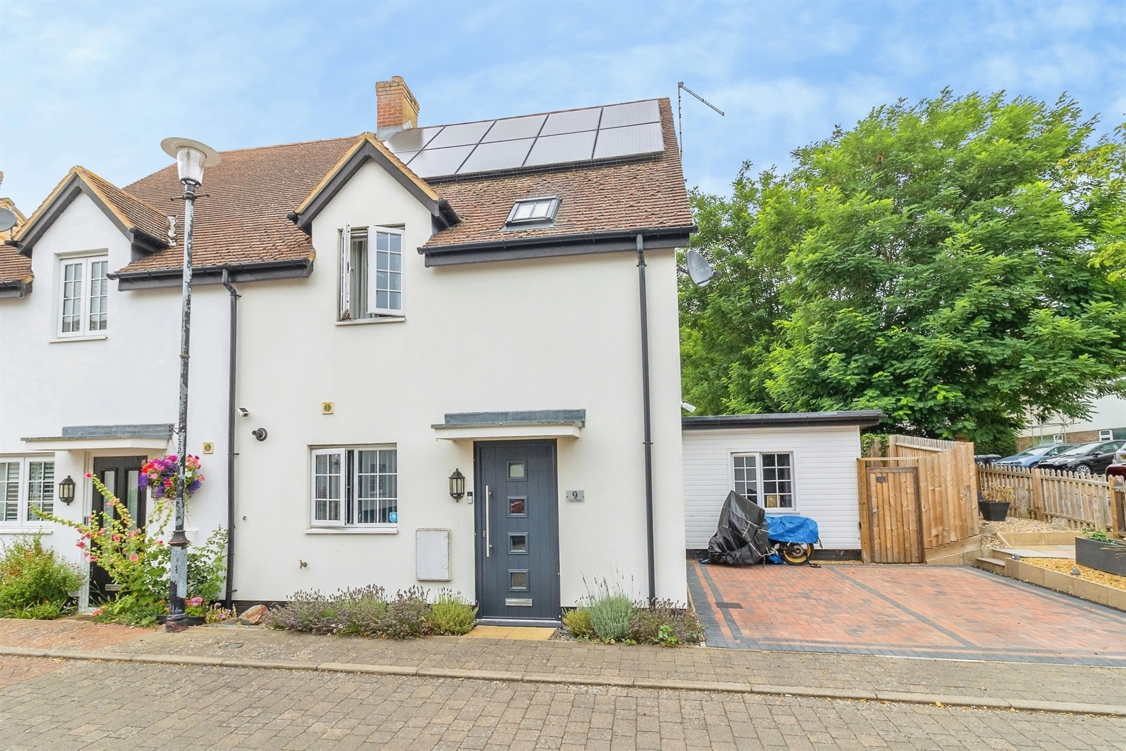 Property at Pine Walk, Silsoe, Bedford