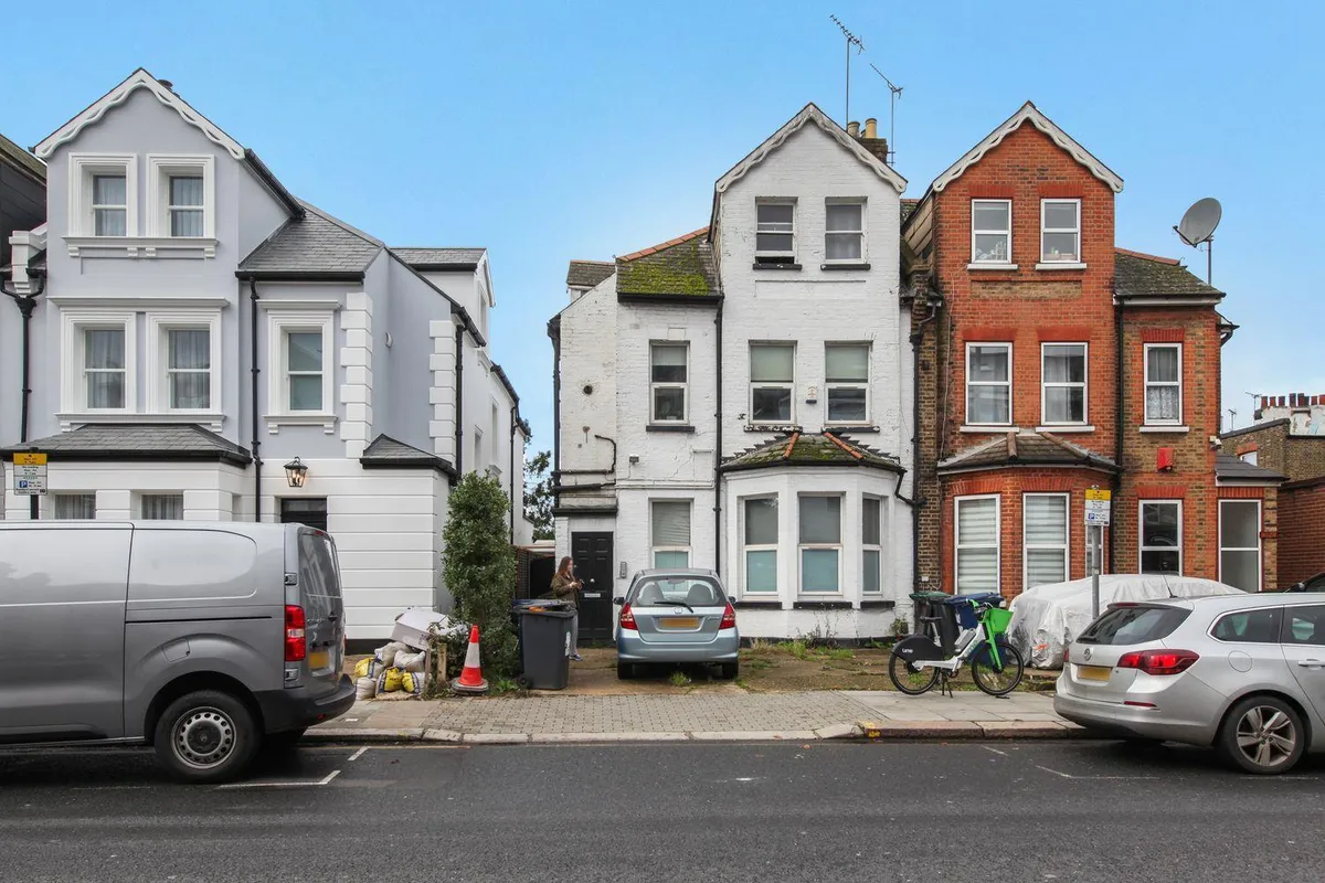Finchley Road, London, NW2