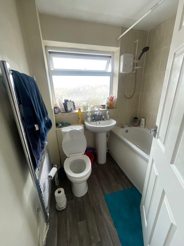 Queensway, Burton Latimer, Kettering Image 8