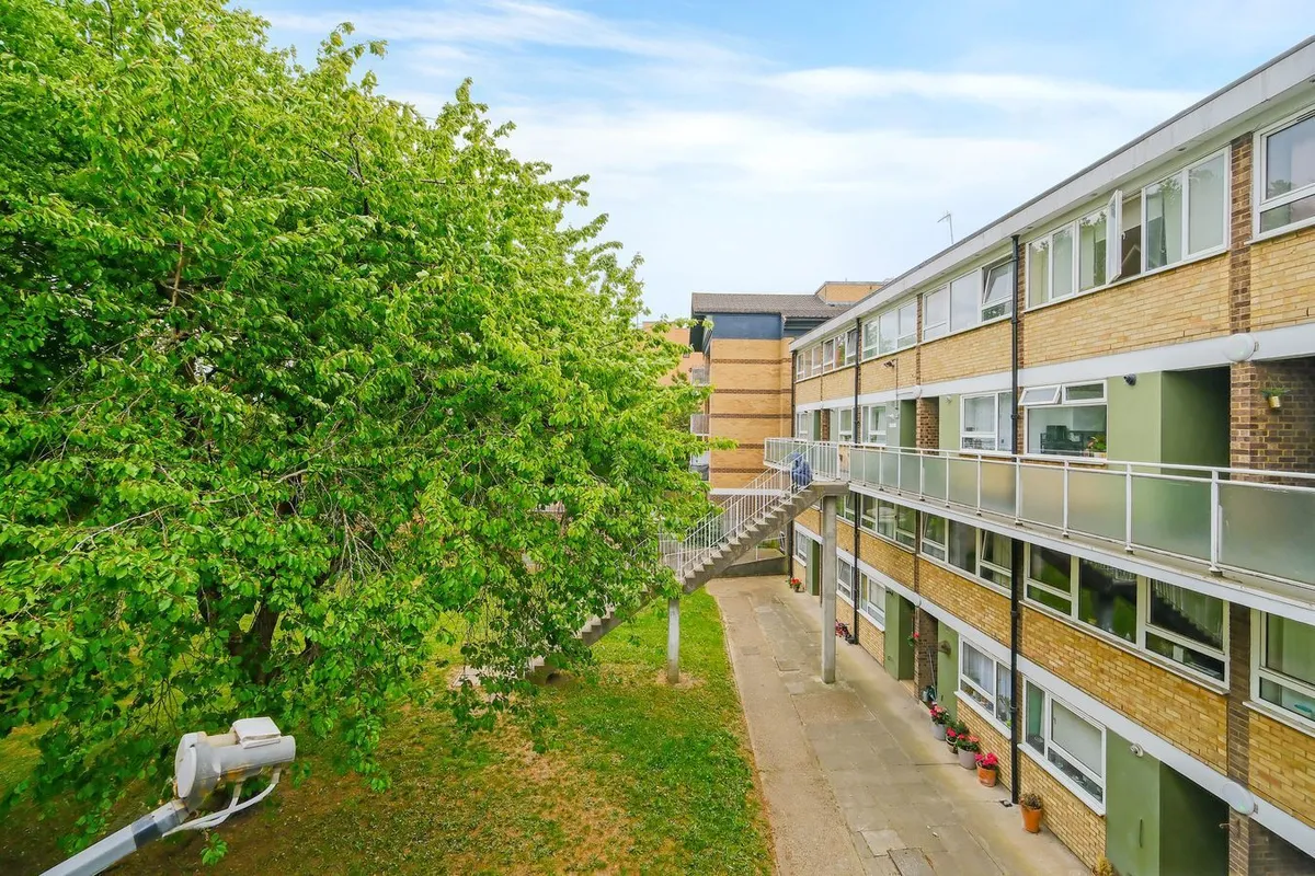 Willesden Lane, London, NW2