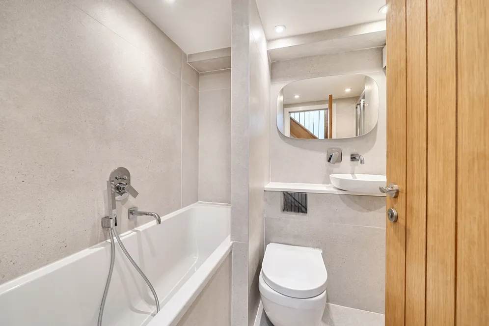 Great William Street, CV37 photo 9